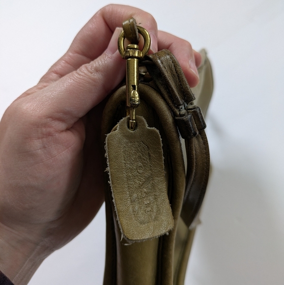 Coach Vintage Leather Tan Purse - Picture 2 of 7